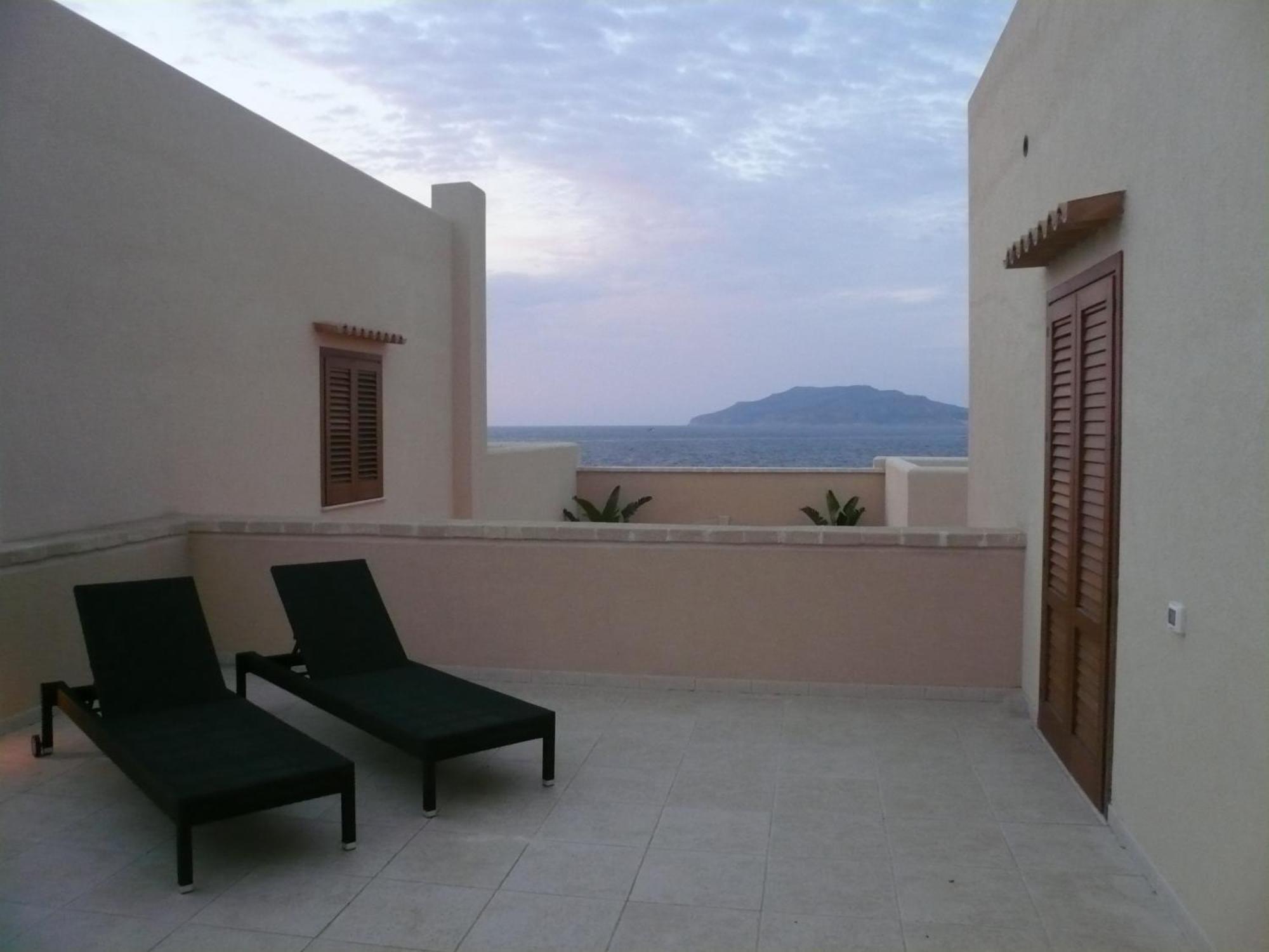 Tempo Di Mare Hotel Favignana Ngoại thất bức ảnh